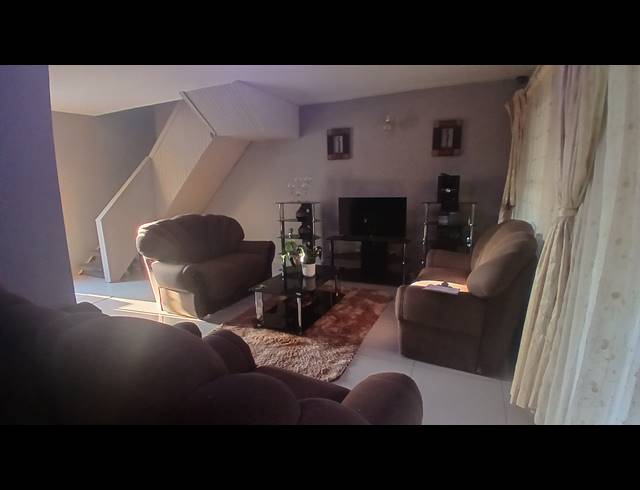 2 BEDROOM FREEHOLD FOR SALE IN SONHEUWEL EXT 1